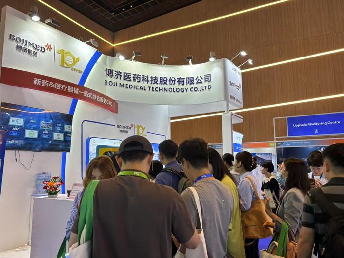 博济医药：公司是一家专业的CRO服务提供商主要为医药企业提供医药研发外包服务