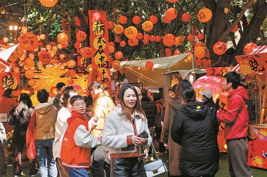 “旺丁不旺财”的黄山旅游：靠免票助力狂揽近500万客流，难掩净利骤降25%尴尬