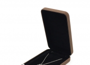 爱施德等成立无忧换换科技公司 含珠宝首饰制造业务