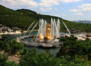 峨眉山A：传统主业萎缩，新兴演艺业务成“拖油瓶”，欲借低空经济转型谋变