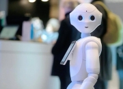 养老机器人守护“夕阳红”