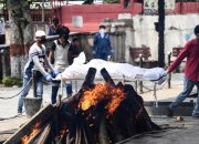 亚投行亚开行首度联合担保，巴基斯坦首笔17.5亿元熊猫债获超5倍认购