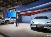 比亚迪大宗交易成交1618.26万元