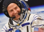 宇航员超期滞留两月 美航天业发展现波折