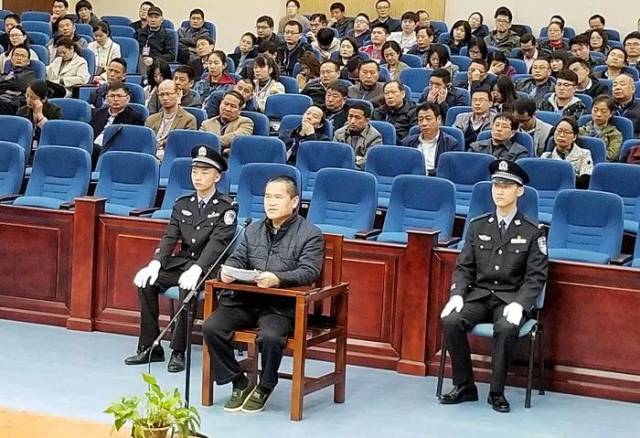 受贿上亿元，深圳市原市长陈如桂被判无期！搞权色、钱色交易，与不法商人沆瀣一气，大搞政商勾连