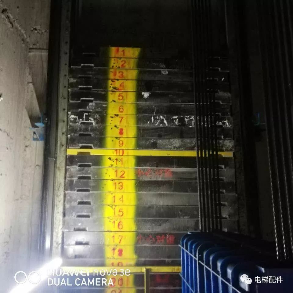 快意电梯获得发明专利授权：“一种电梯对重反绳轮安全监测系统及其控制方法”