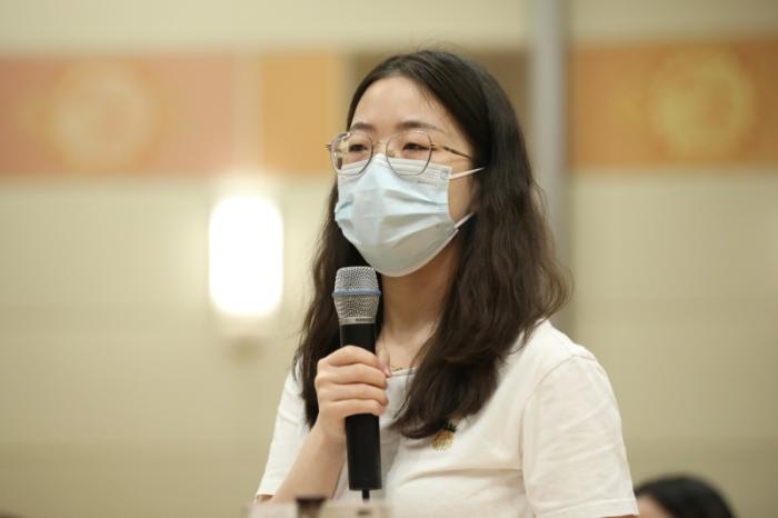 央行邹澜：为政府债券发行营造适宜的流动性环境 增加国债买卖操作
