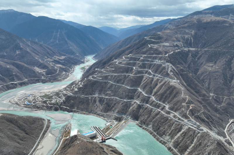 国家电网：重点工程建设稳步推进