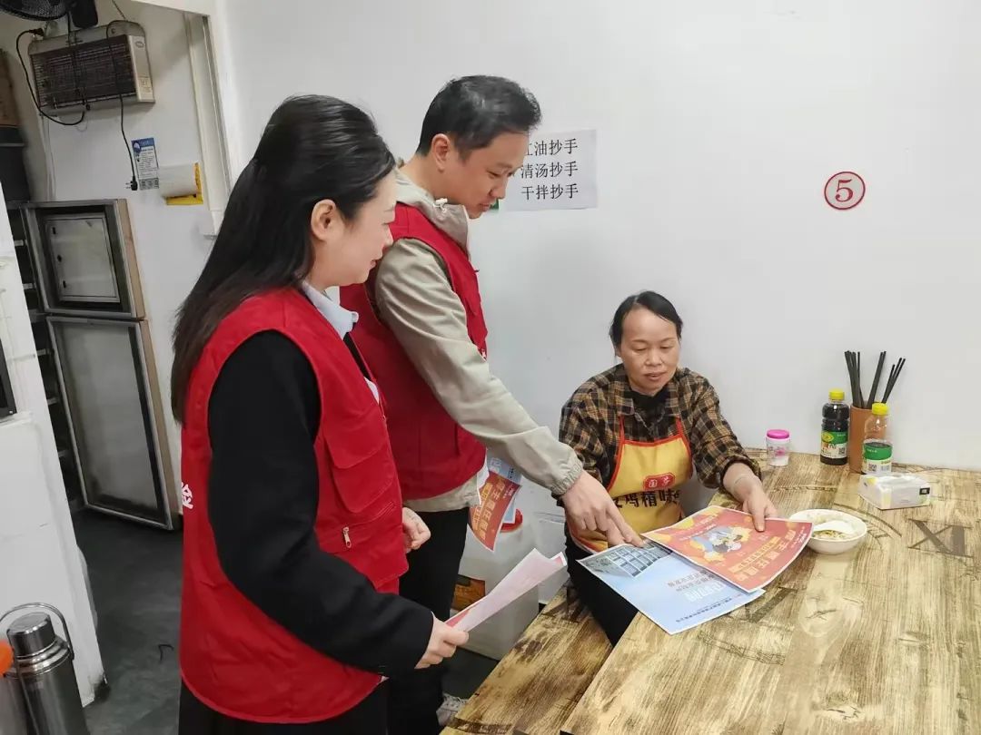 2025连锁便利店行业：呈现出快速发展的态势_人保车险,人保伴您前行