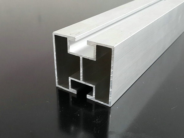 永臻股份获得实用新型专利授权：“使用寿命长的光伏边框”