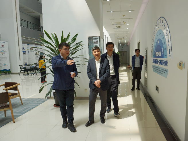 灿芯股份大宗交易成交570.50万元