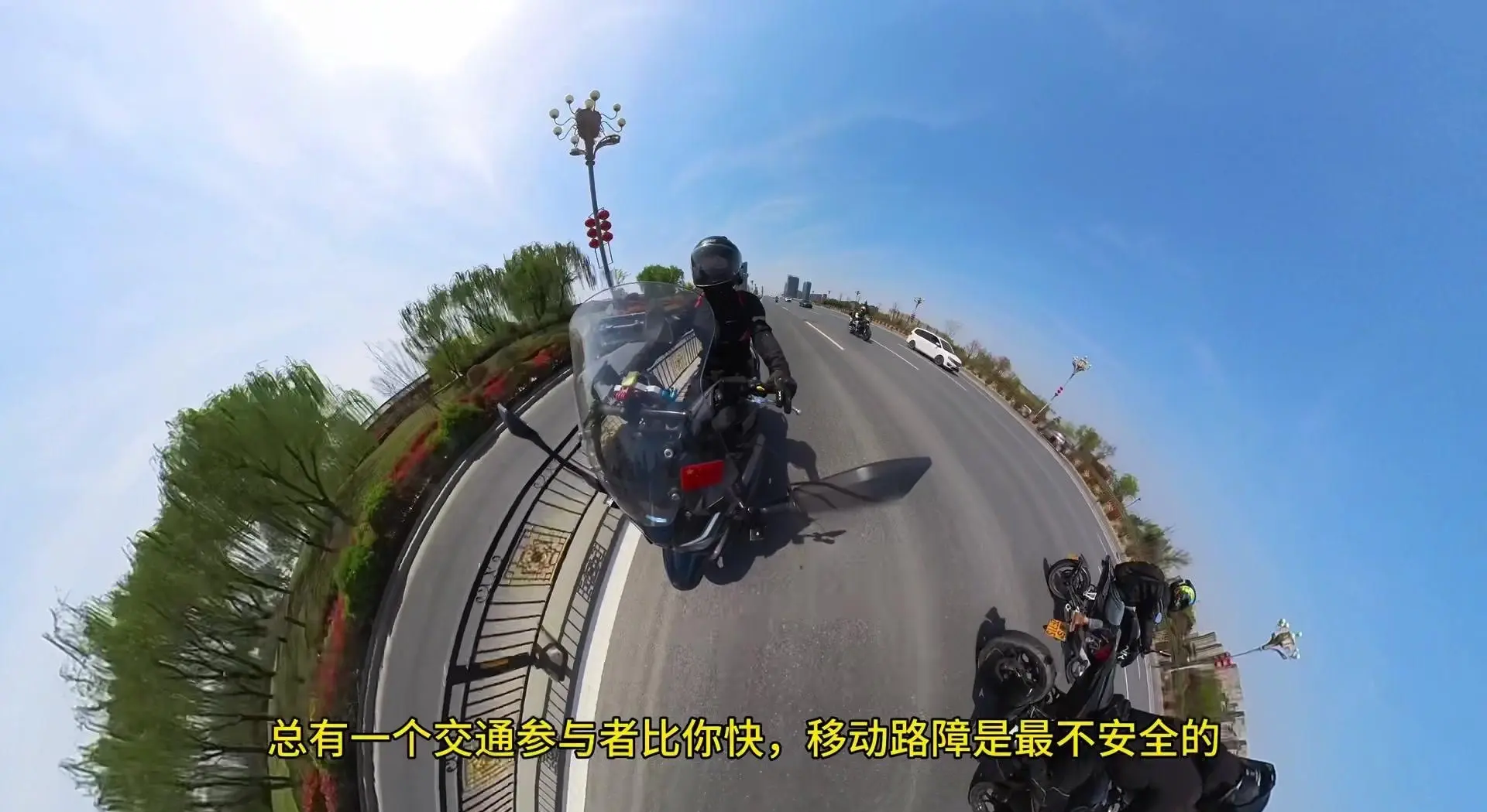 人保车险,拥有“如意行”驾乘险，出行更顺畅！_独角兽企业市场深度分析：2024年中国独角兽企业总估值超1.2万亿美元