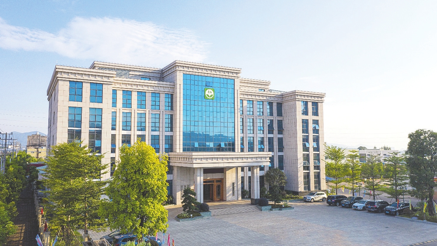 东瑞股份：12月26日高管曾东强、蒋荣彪减持股份合计13万股