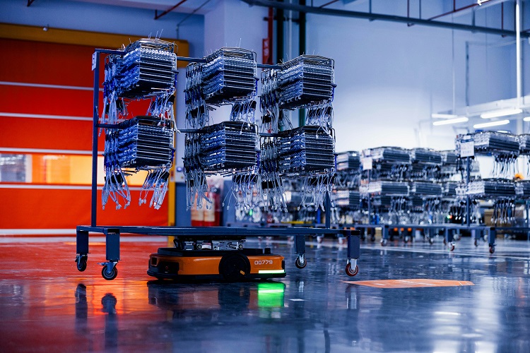 实验室设备产业现状调研：全球增长与区域分化下的潜力释放_人保车险   品牌优势——快速了解燃油汽车车险,人保伴您前行