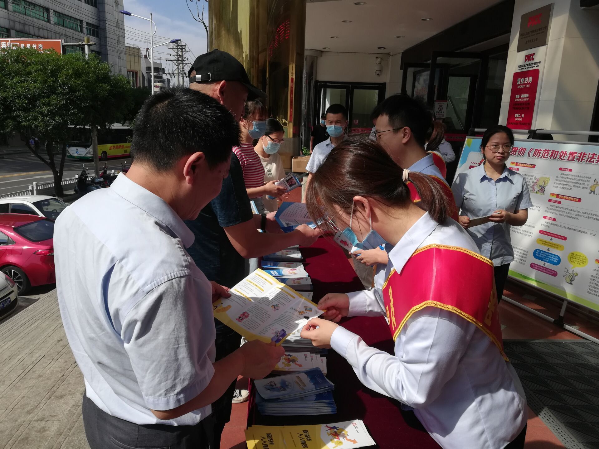 人保财险 ,人保有温度_2026年全球卫生巾行业市场:“月经公平”立法,如何改写B端游戏规则?