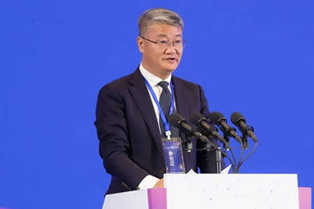 苏州高新:董事长、法定代表人王平离任