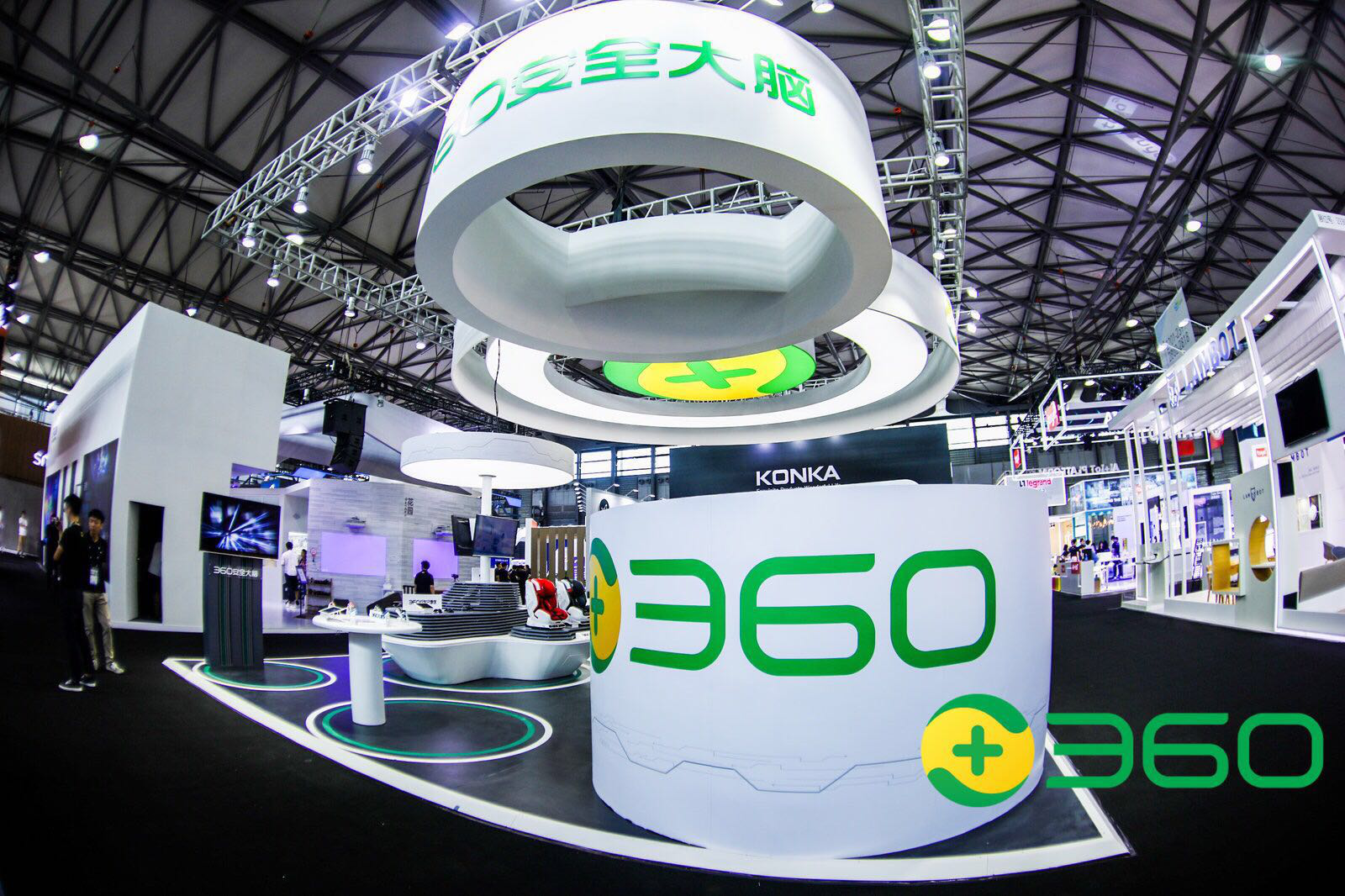 360潘剑锋：安全的老路走不通了 360首提智能体安全治理方案